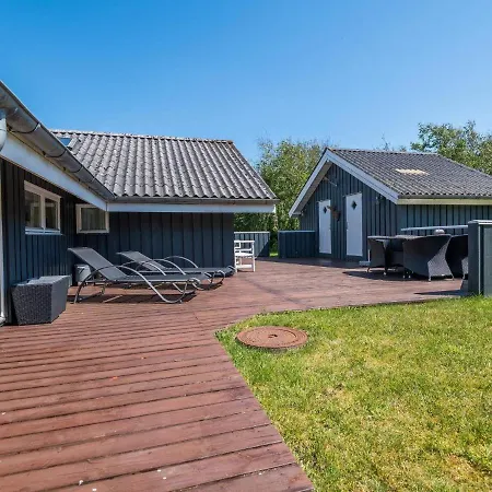 Vakantiehuis Secluded Haven In Rindby Fanø