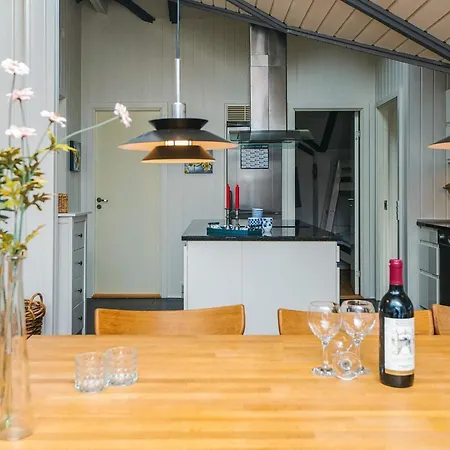 Vakantiehuis Secluded Haven In Rindby