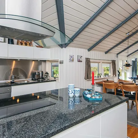 Vakantiehuis Secluded Haven In Rindby